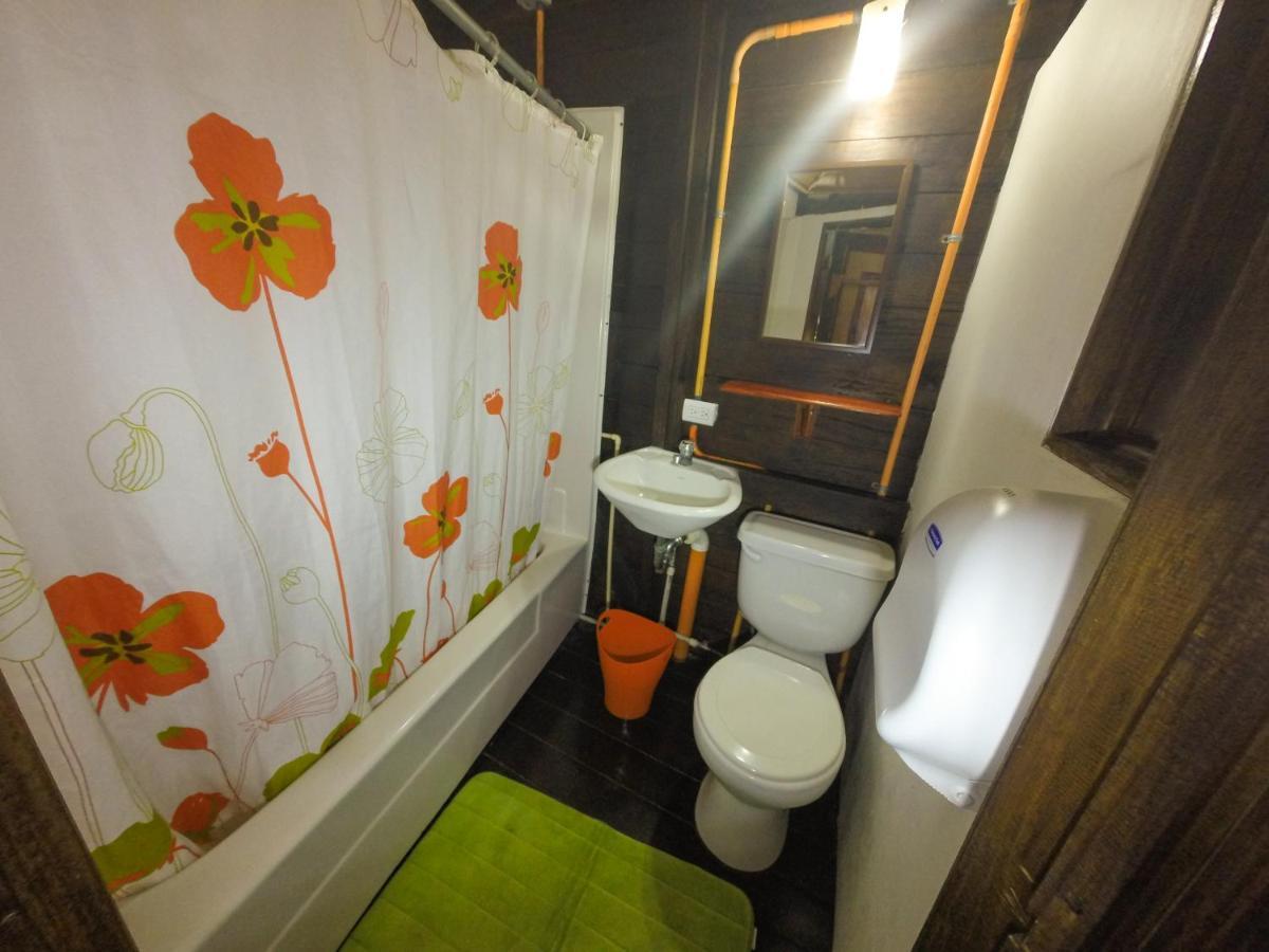 Chalet Castillo El Estor エクステリア 写真