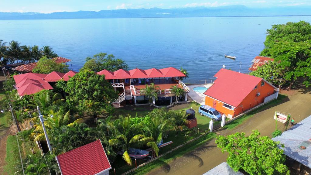 Chalet Castillo El Estor エクステリア 写真